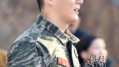 윤시윤(윤동구)전역사진